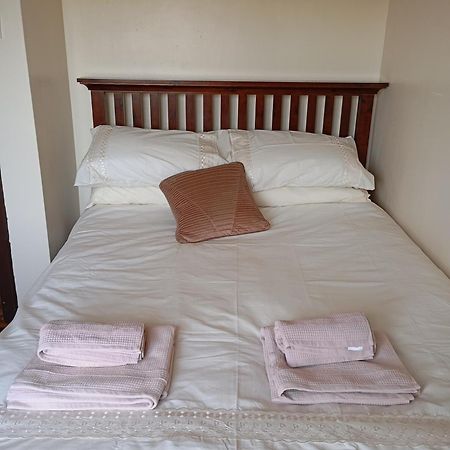 Room In Bungalow - Very Nice View With This Room Sneem Luaran gambar