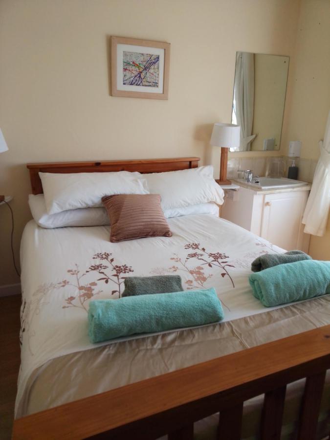 Room In Bungalow - Very Nice View With This Room Sneem Luaran gambar