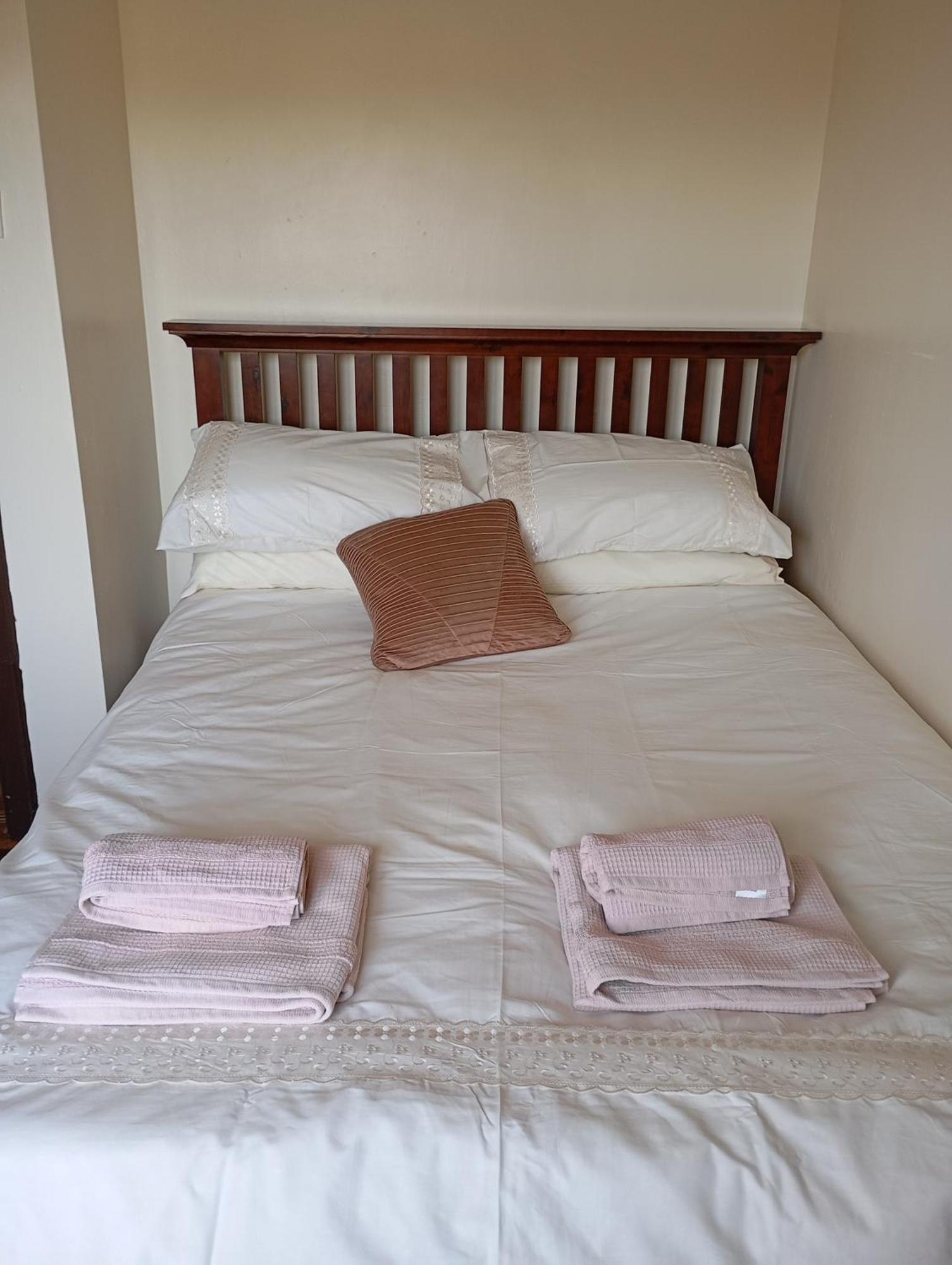 Room In Bungalow - Very Nice View With This Room Sneem Luaran gambar